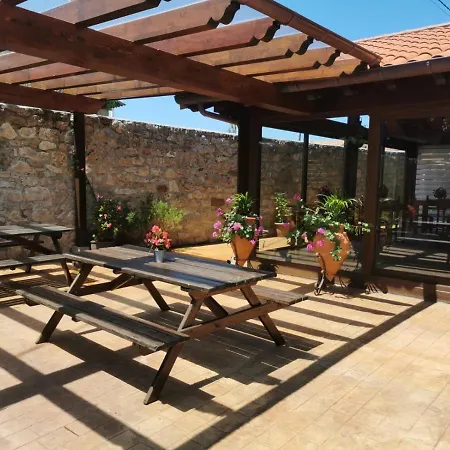 Country house La Aldea Orena